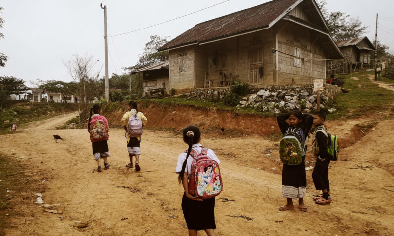 Dzieci Laosu. Mieszkańcy Laosu. Lao people. Lao children. Wioska Nong Khiaw